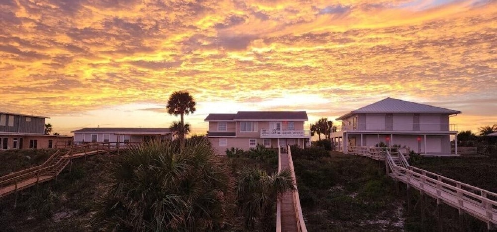 Dune Heights