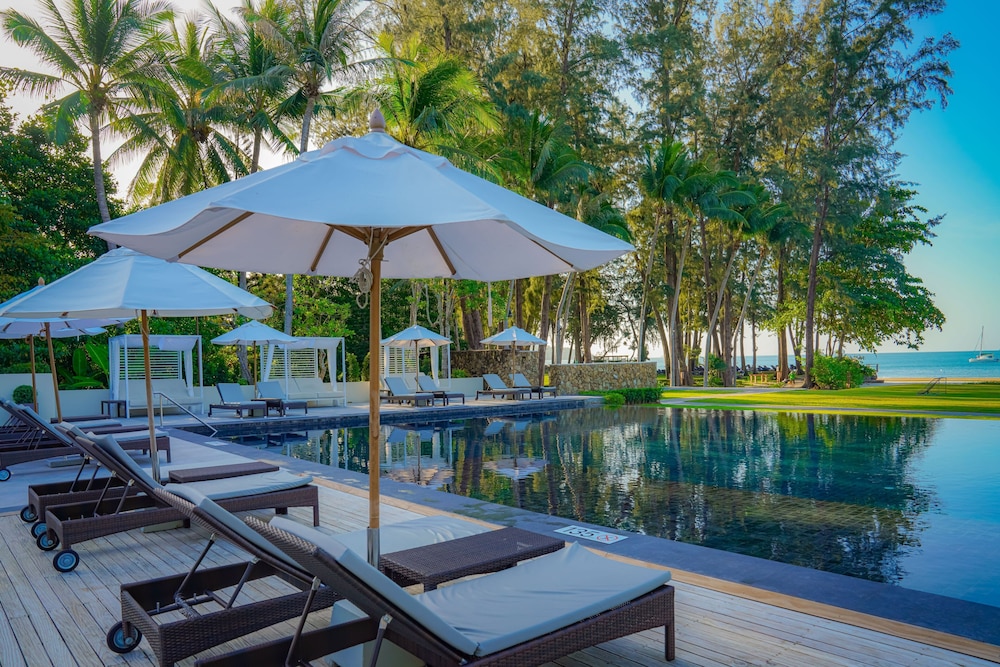 Dusit Thani Krabi Beach Resort 65