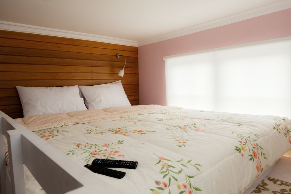 Sweet Peach House