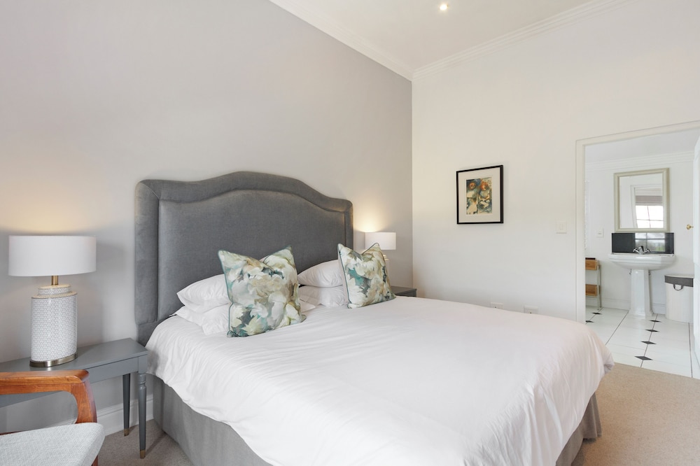 Winelands Golf Lodges at De Zalze
