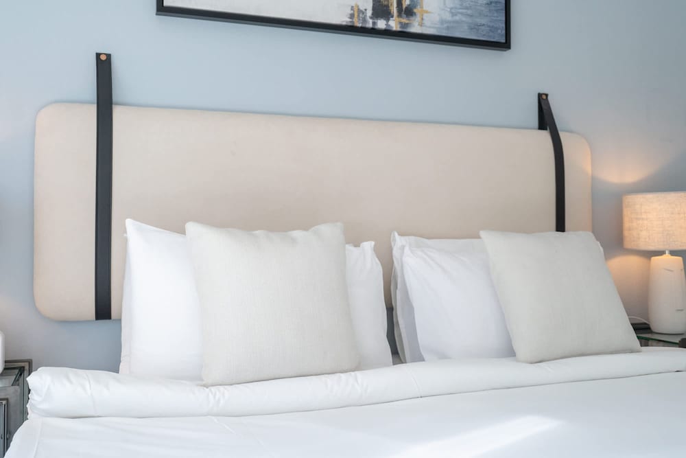 Cozy 1-bedroom Apartment at West Avenue Tower Near Marina Beach