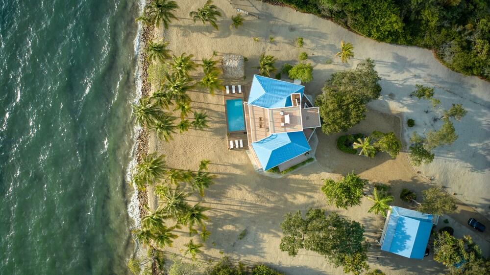 Dolphin Beach Villa