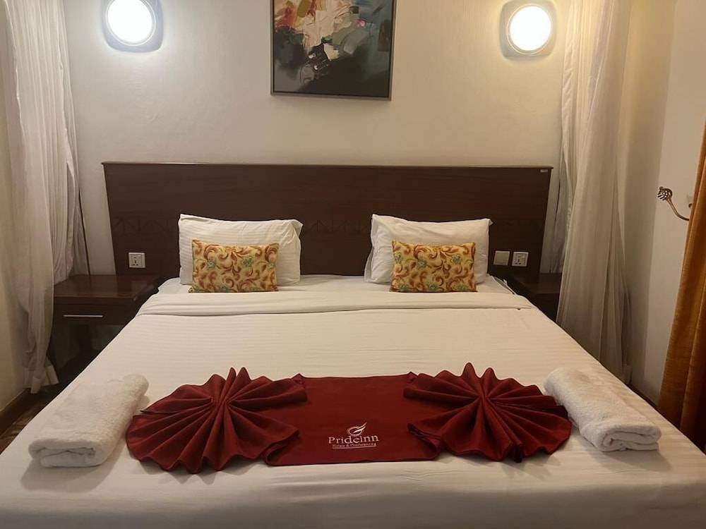 Lux Suites Lantana Apartments westlands view 3