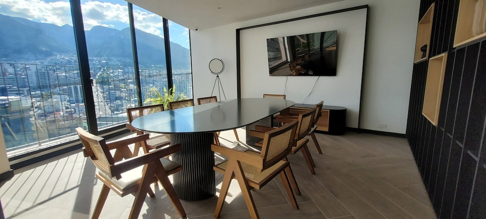 Epiq Residences