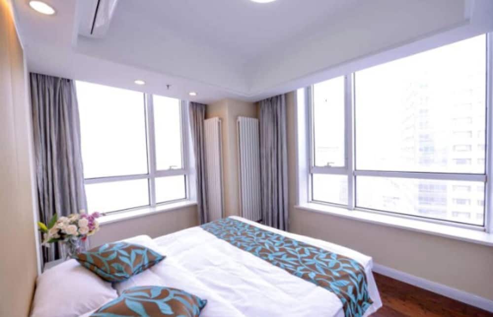 Dalian Yijia Apartment Sanba Square