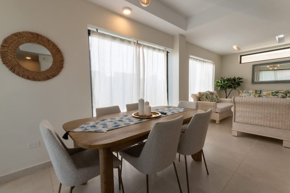 NOK Tropical 3BR Villa by Vistacana Rentals