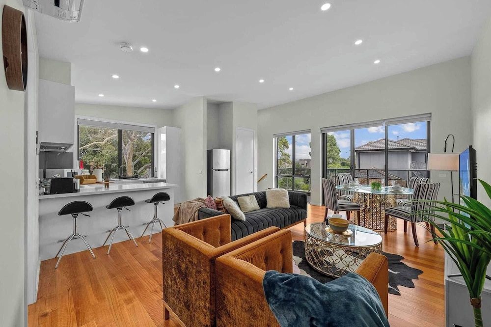 Luxurious Townhouse7 km to CBD