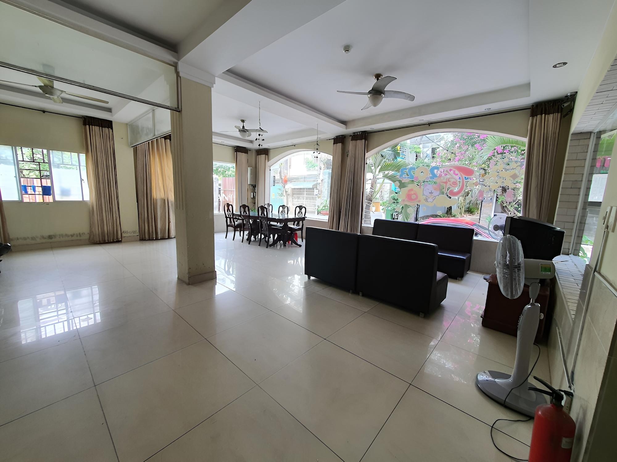 The Six Hotel - Hoang Long Son 3