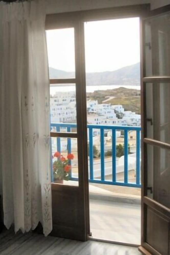 Ioanna Rooms