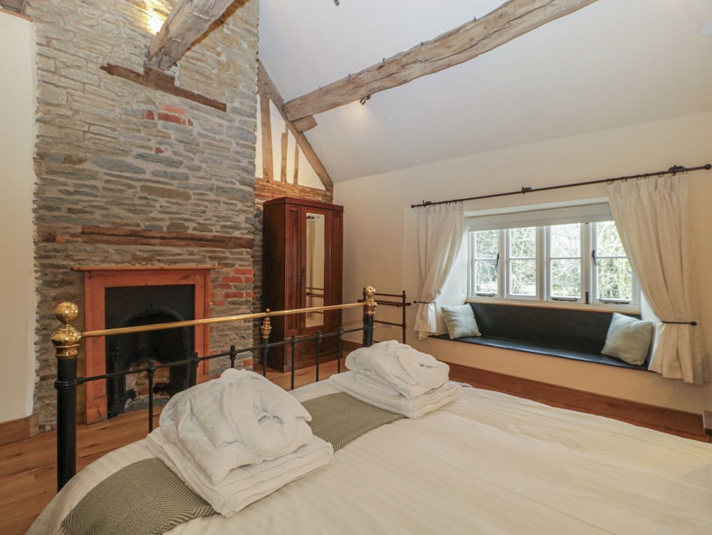Evenjobb Court Farmhouse