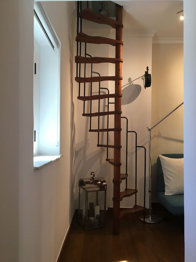 Poiais Lisbon Luxury Apartment