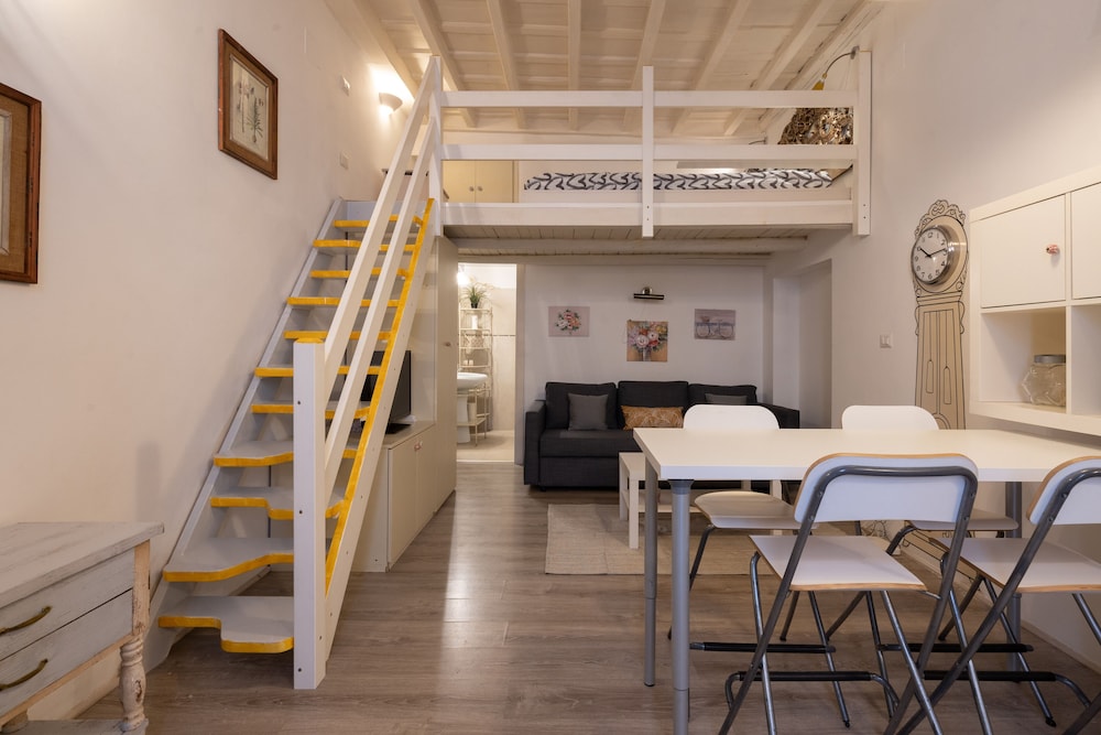 Close to San Pietro and Castel S Angelo Loft Gianicolo