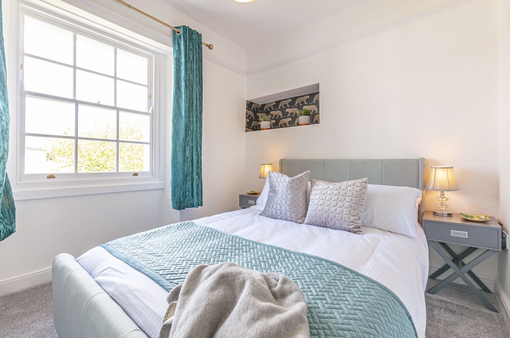Wyndham Square Apartments by K Boutique view 4