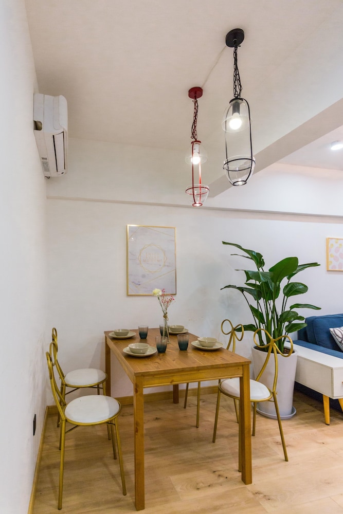 Henry's Apartment South Maoming Road