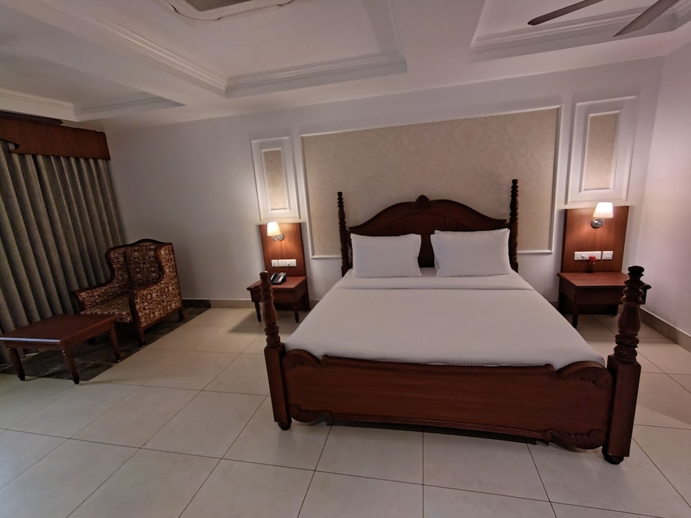 RESORT TITLI