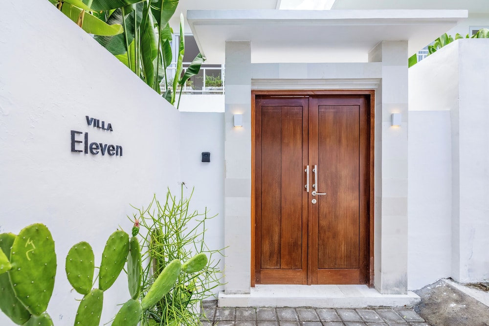 Eleven Villa Canggu - Calm Oasis with Pool and Privacy