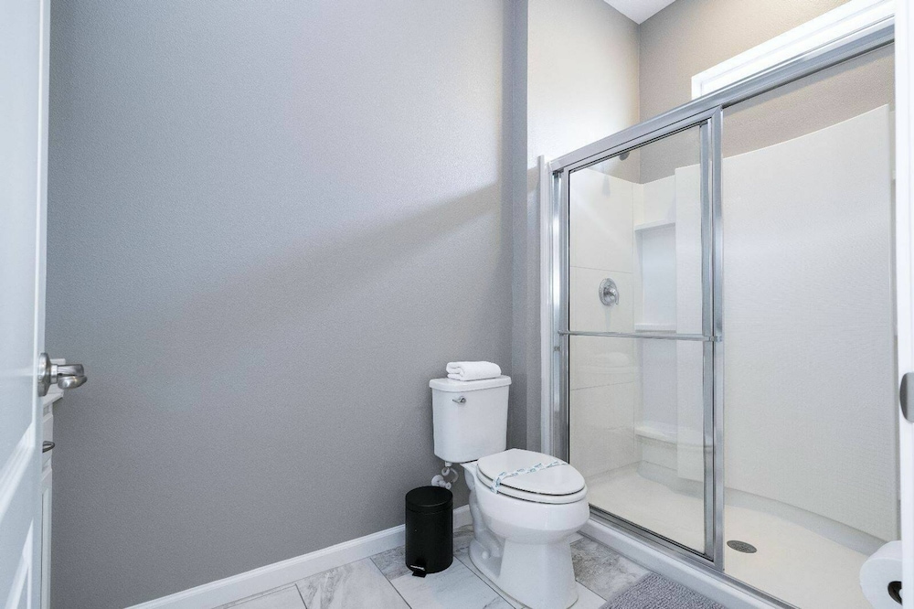 Solterra 12bd 11 5bat Sleeps24 Disney Pool Spa