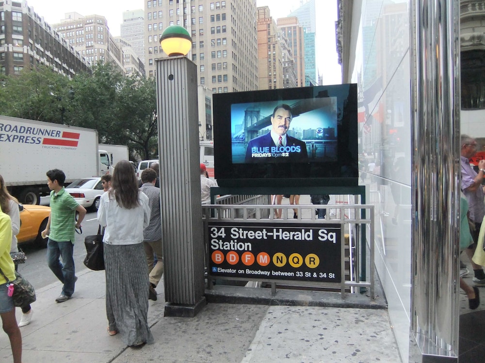 Hello Broadway
