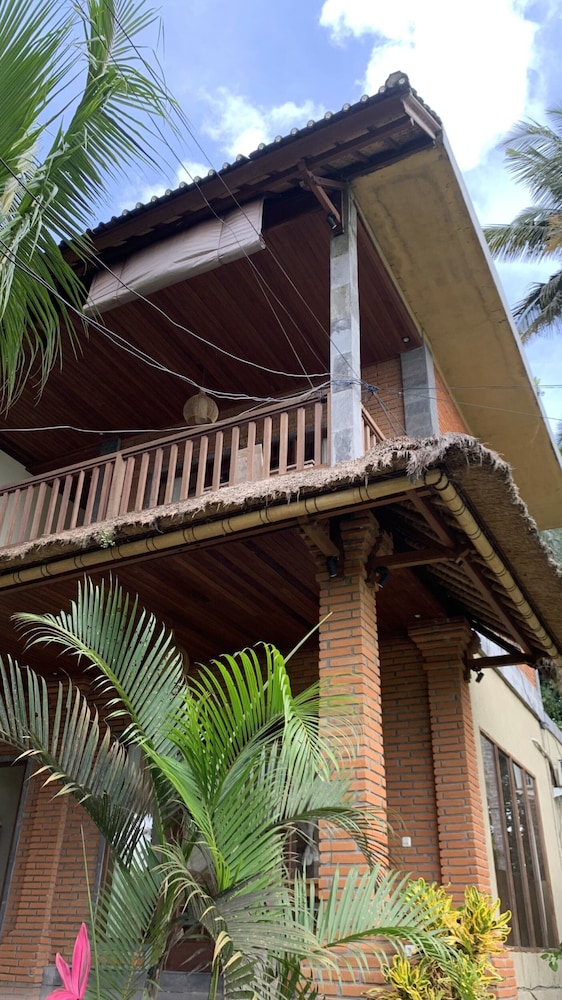 Bagiya Suites & Villas