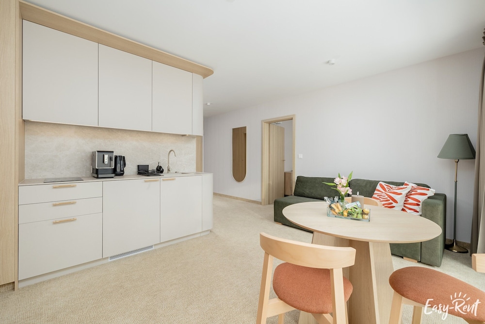 Apartment Lukecin Near Beach and Pool