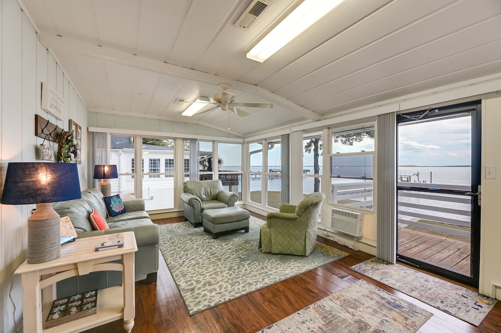 Pamlico River Vacation Rental w/ Game Room view 5