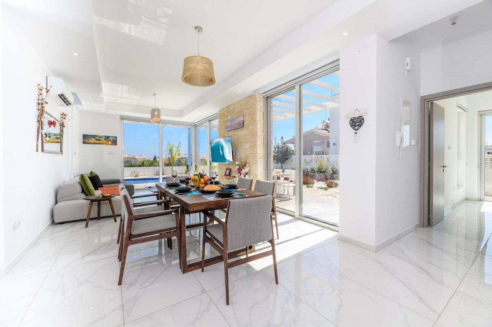Mylos Lifestyle Seaview Villa 15
