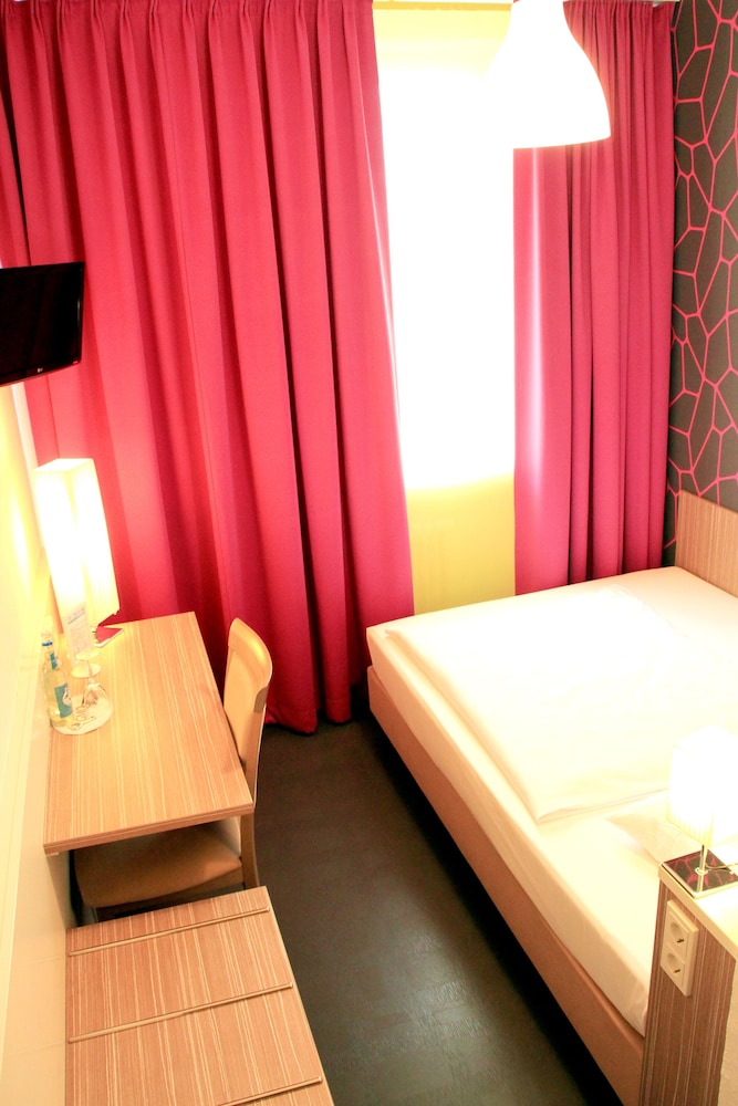 Saarbruecken Vacations - Hotel Madeleine - Property Image 4