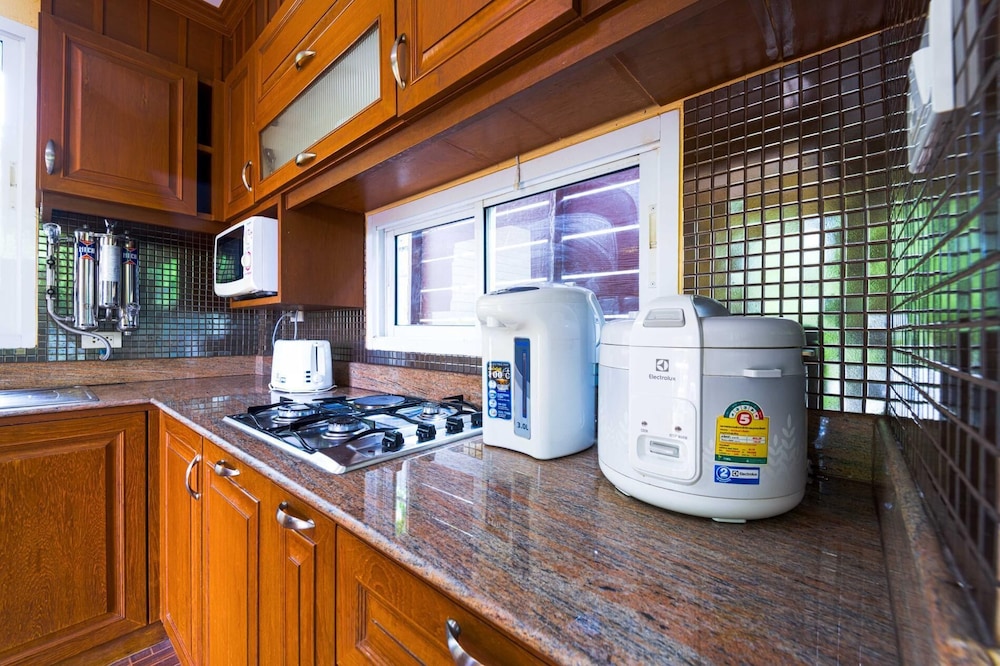 Fantastic Resort Near Town Location BS88
