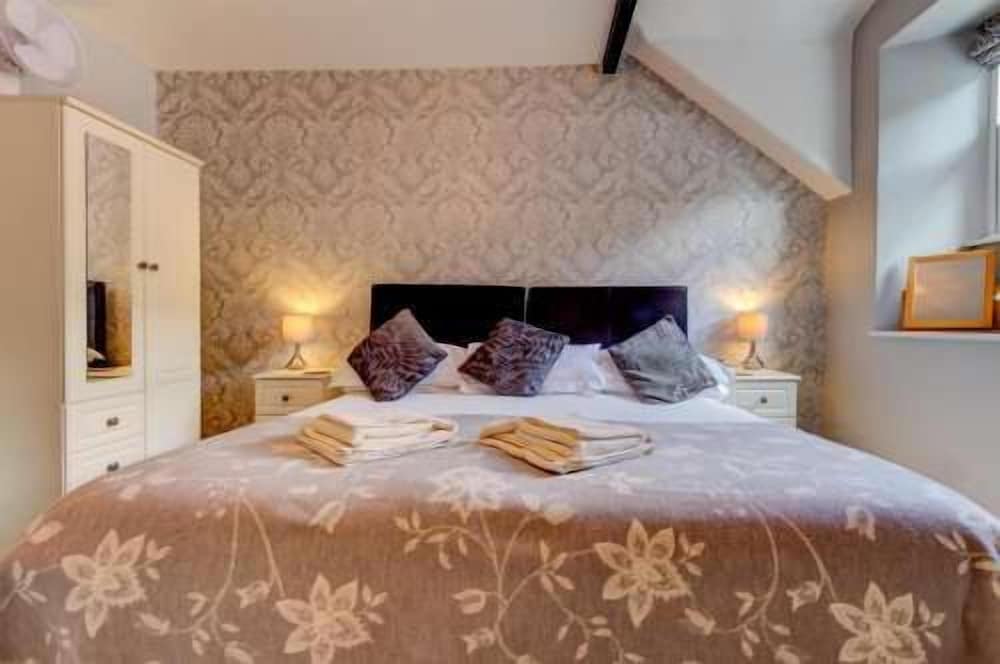 Lyndale Guest House