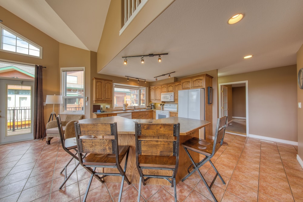 Fairmont Creek Property Rentals Marble Canyon