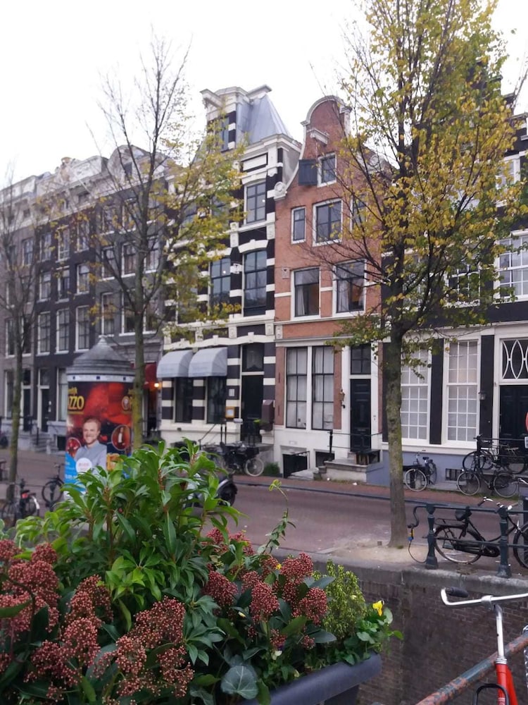 Residence 86