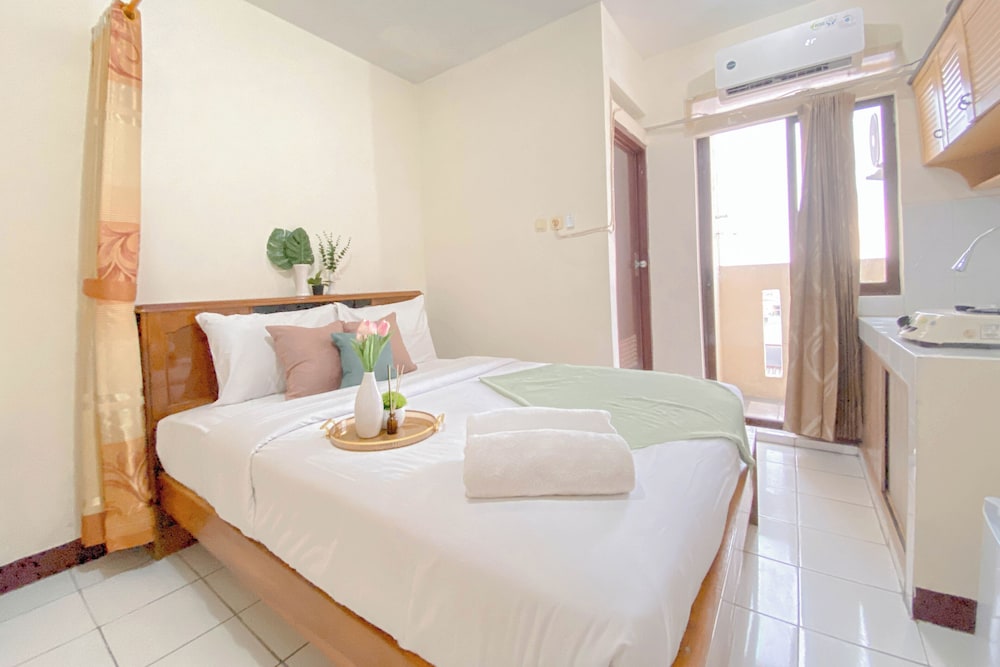 Comfy Studio at Gateway Ahmad Yani Cicadas Apartment