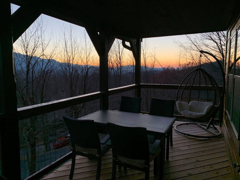 Rustic Dreamscapes in Gatlinburg