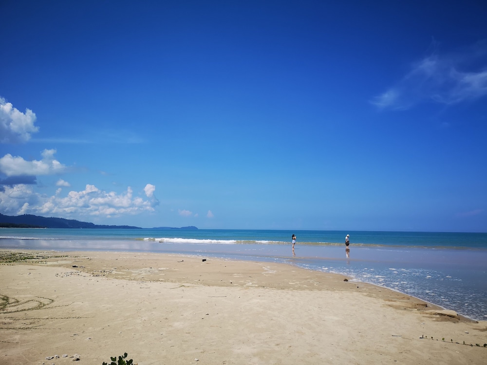 Grand Southsea Khaolak Beach Resort