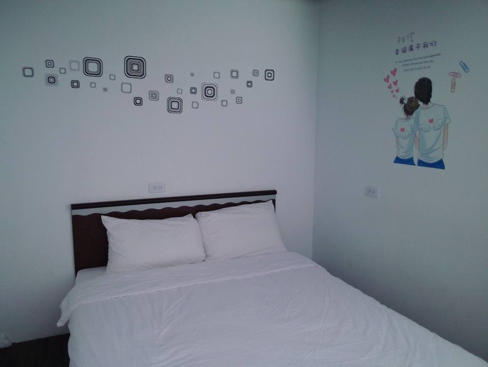 Caitlyn Hostel II