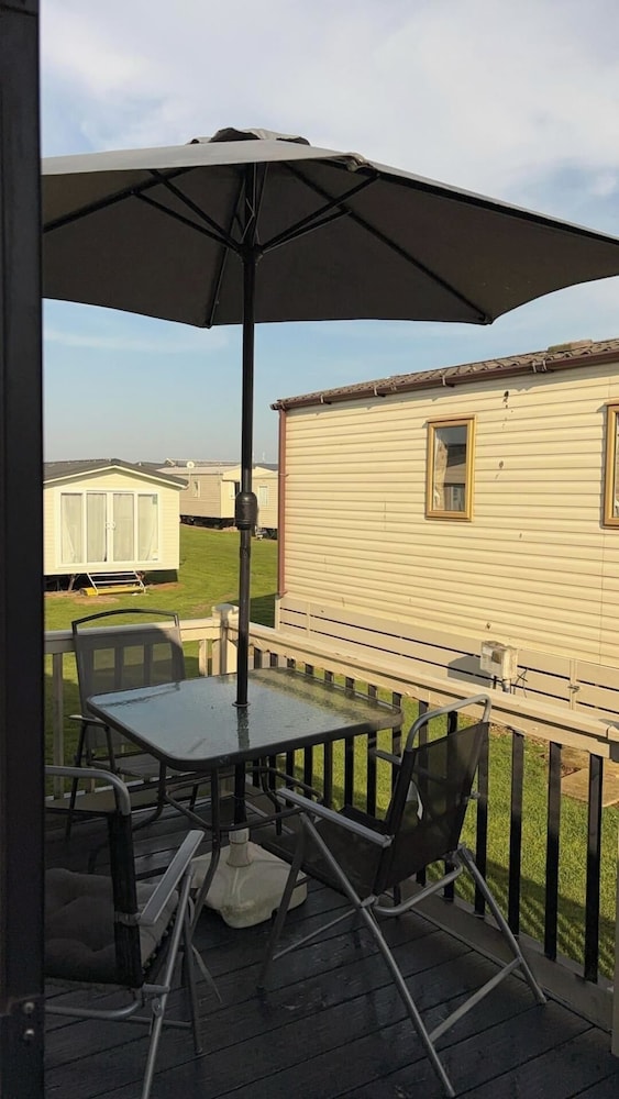 Big2vacation2 Exclusive at new Beach Caravan Park