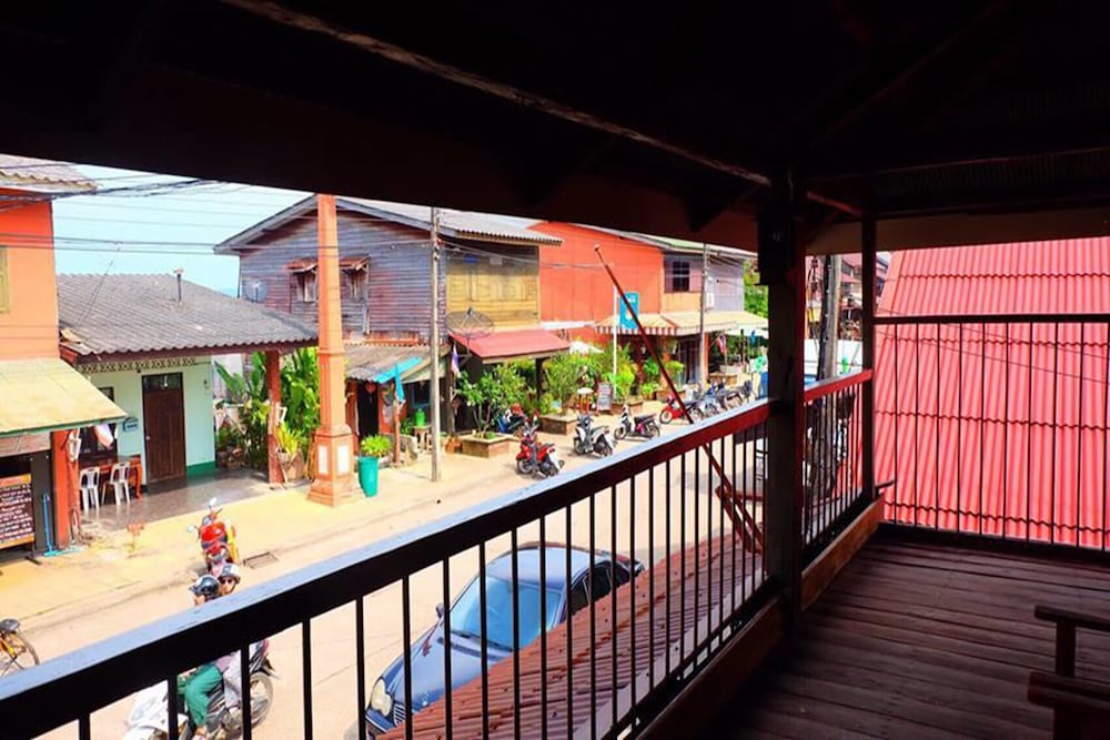Copa Lanta Guesthouse