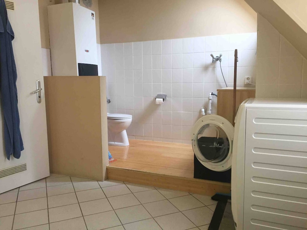 Room in Apartment - Schlummern Wie Dornröschen&rapunzel Im Schlösschen