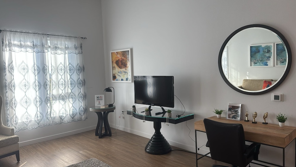 Premier Apts in Vibrant Downtown LA