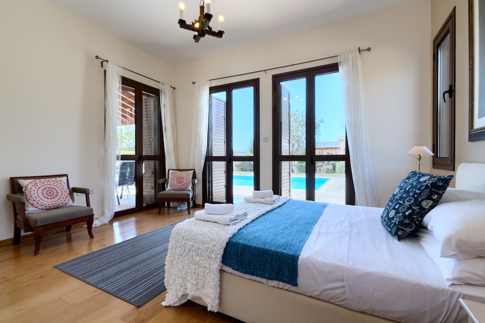 3 bedroom villa Dionysos 373 with private pool and pretty garden, Peaceful location within Aphrodite Hills Resort view 2