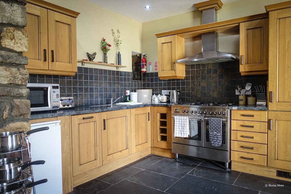 Rhiwddu Barns - Brecon Beacons National Park