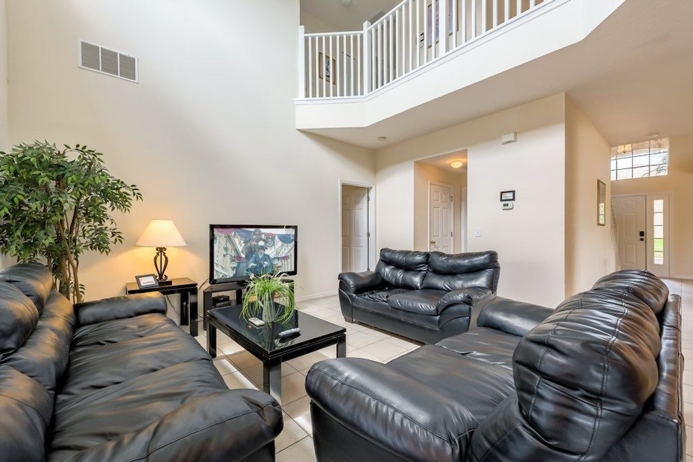7BR Pool Home Emerald Island by SHV-8409