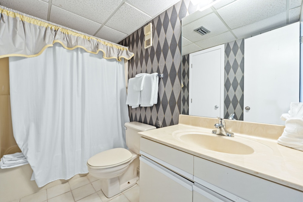Edgewater Beach & Golf Resort by Panhandle Getaways