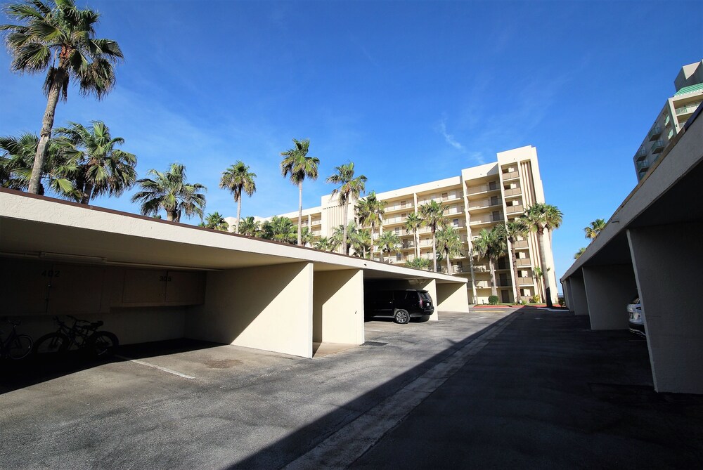 Summit Condo Unit #202 3 Bedroom Condo by RedAwning
