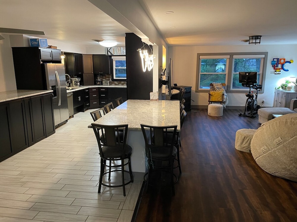 Great Place to Stay When Visiting - Pet Friendly