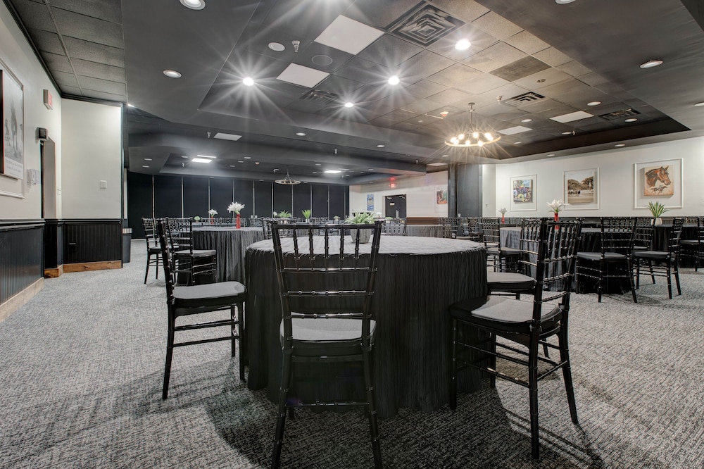 Lexington Vacations - Hotel Lex - Property Image 20