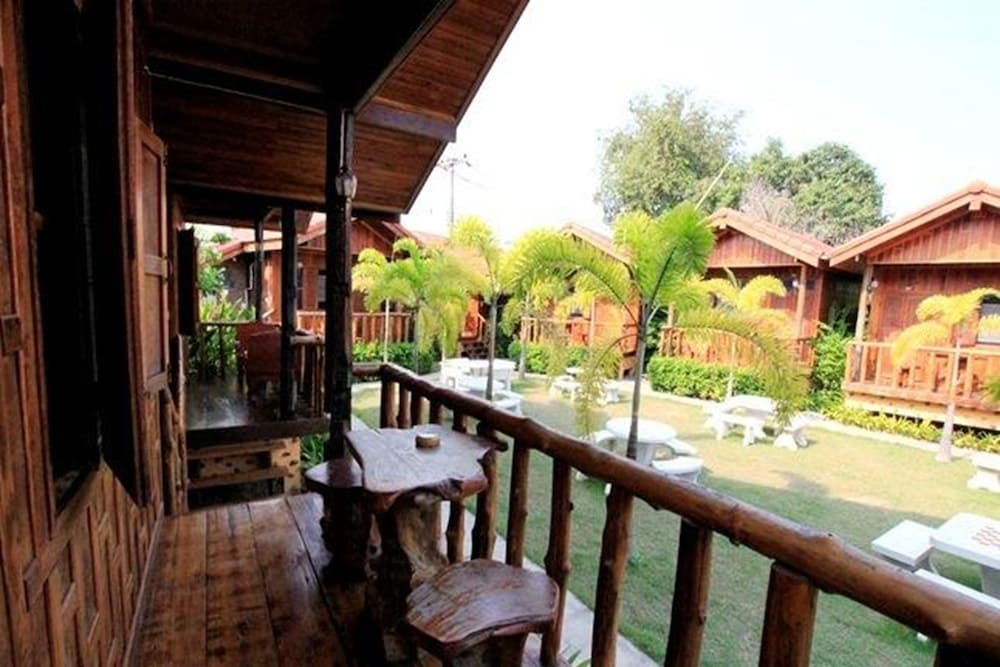 J&J Guesthouse