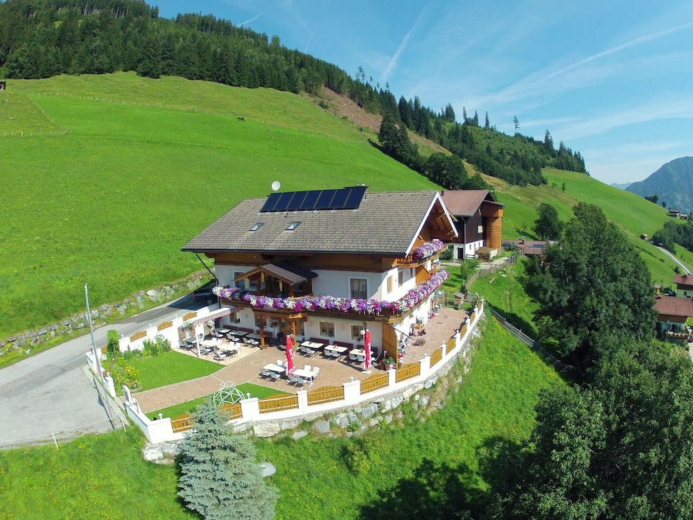 Hotel-Pension Lackenbauer