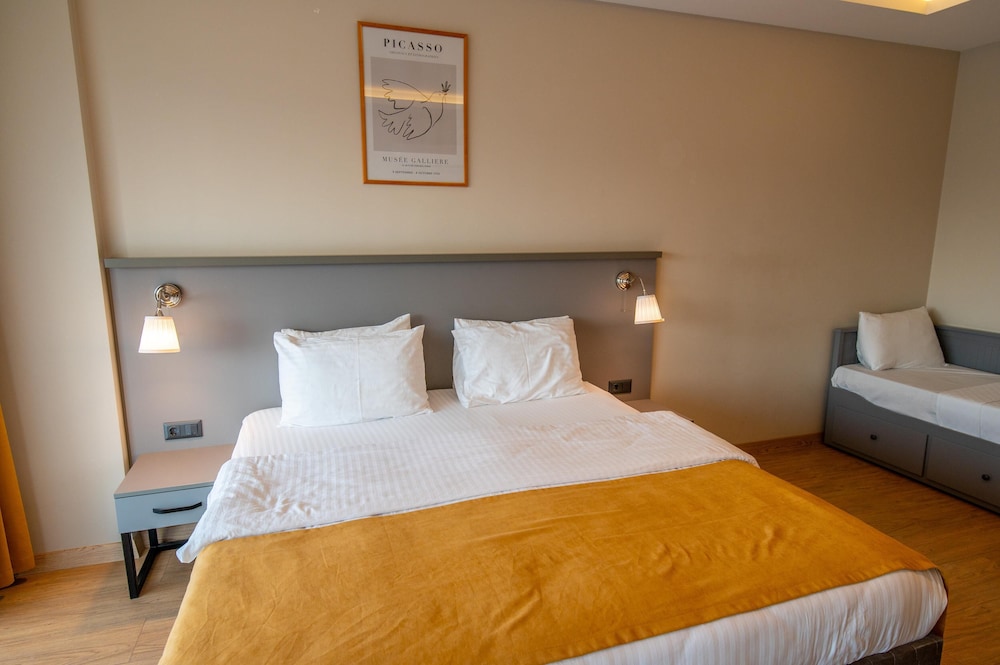 Belci City Residence - Image 56