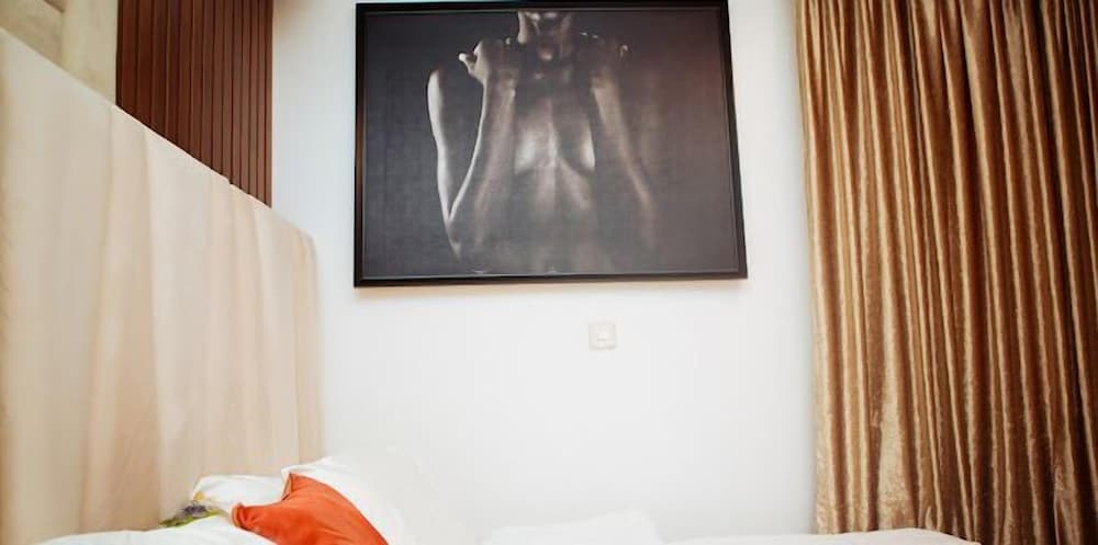 Vika Luxury Residence
